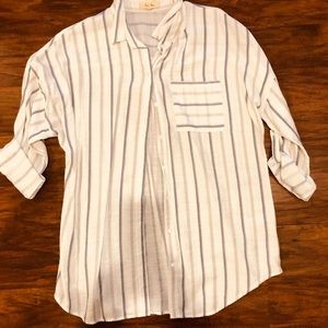 Oversized Button Up Size M